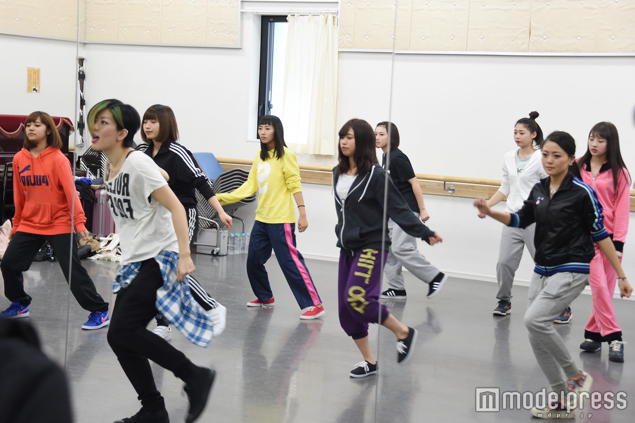 ダンスレッスンに励む「女子高生ミスコン」ファイナリスト（C）モデルプレス