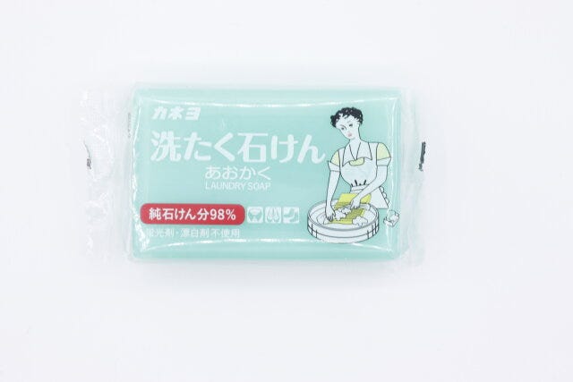 セリアの洗たく石けん