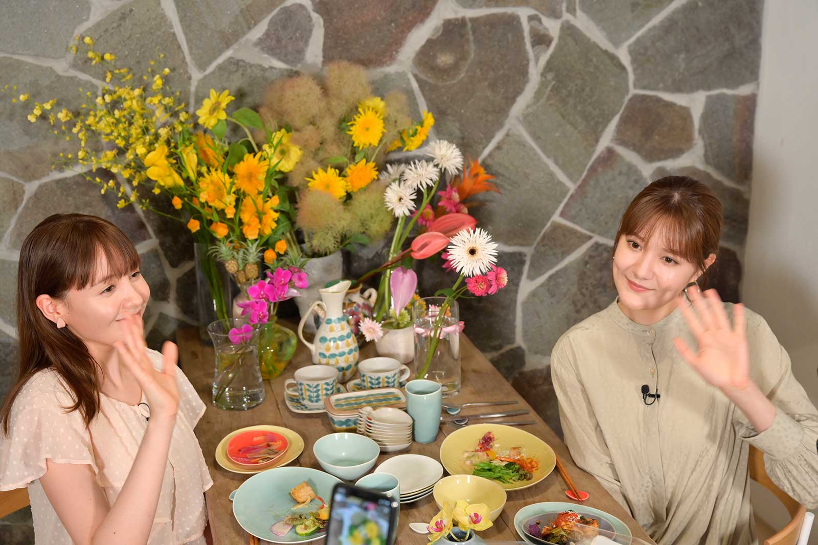 トリンドル玲奈＆瑠奈姉妹 （提供写真）