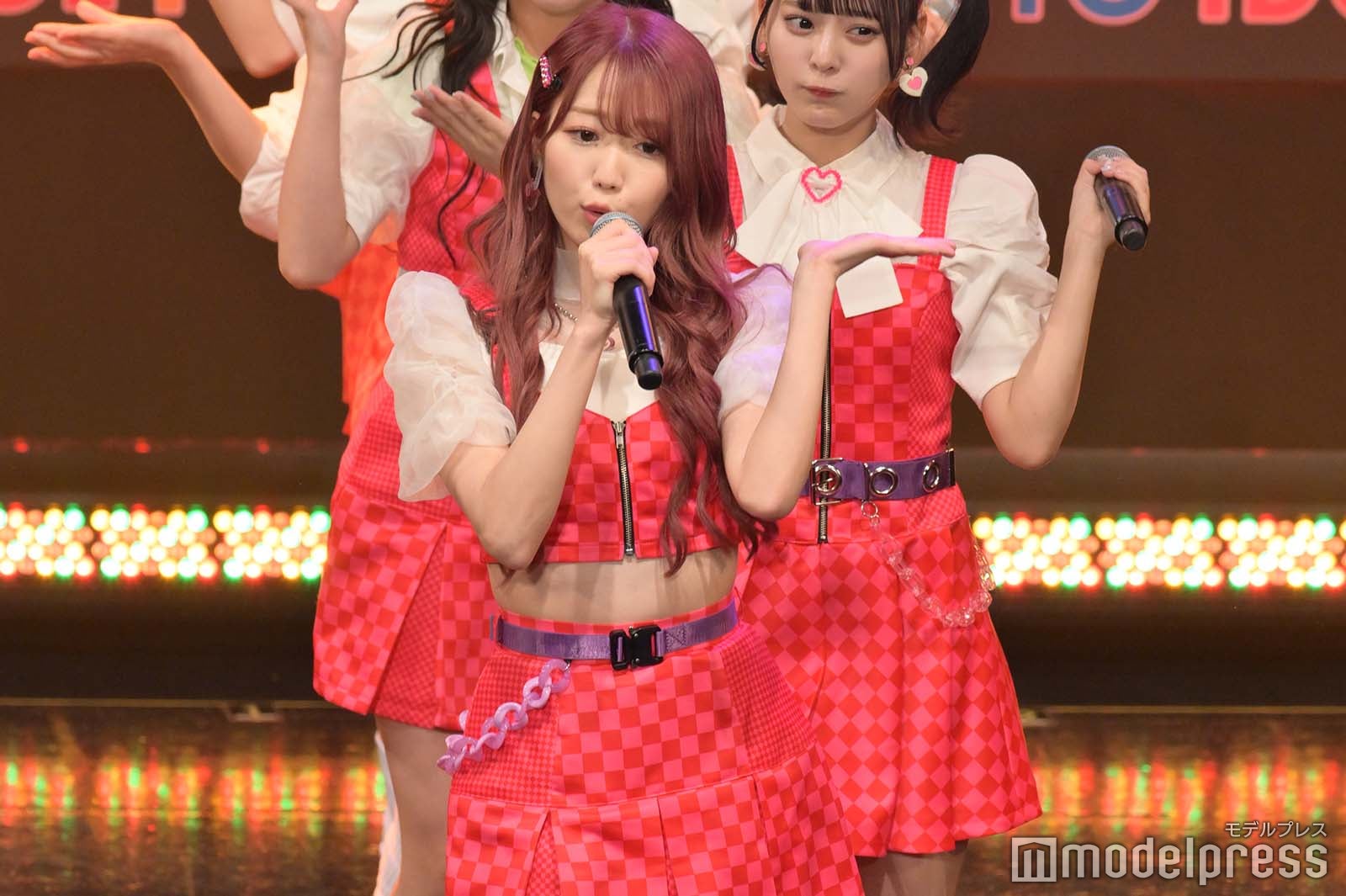 =LOVE （C）モデルプレス