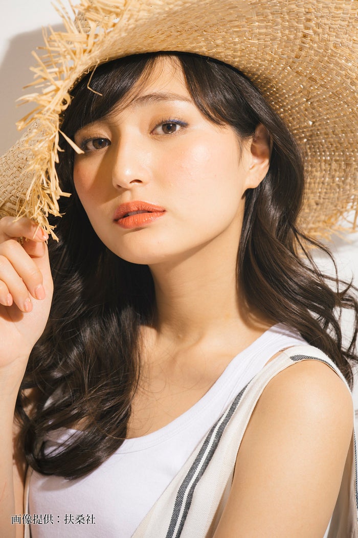 カー 和製 ミランダ 「和製ミランダ・カー」山賀琴子の美しさのカギは朝にあり！？ 美貌を保つための６つの「美容習慣」を公開