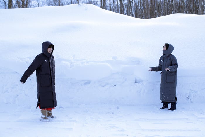 松井愛莉、三吉彩花(画像提供:所属事務所)