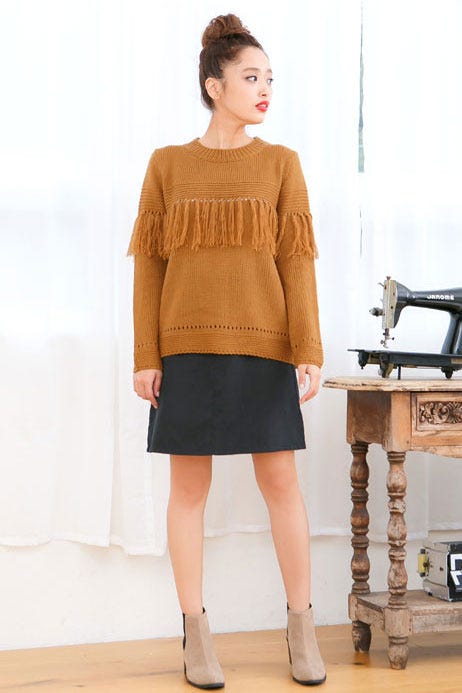 フリンジニットトップス「神戸レタス」2790円(税込)/画像提供:神戸レタス