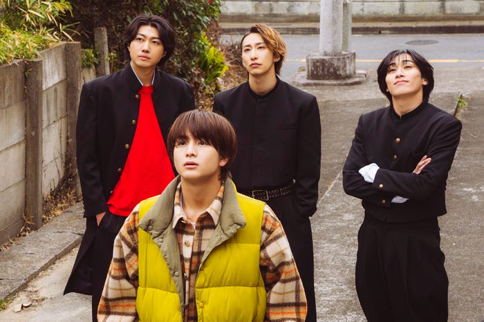(左上から時計回り)小坂涼太郎、福澤侑、寺坂頼我、柏木悠(C)「ゴーストヤンキー」製作委員会・MBS