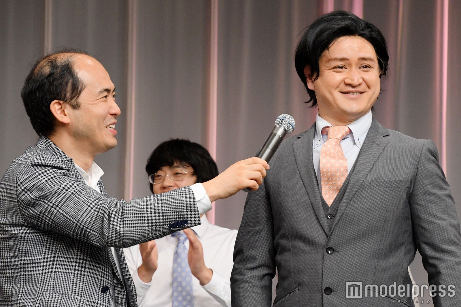 ガリットチュウ福島善成（右） （C）モデルプレス