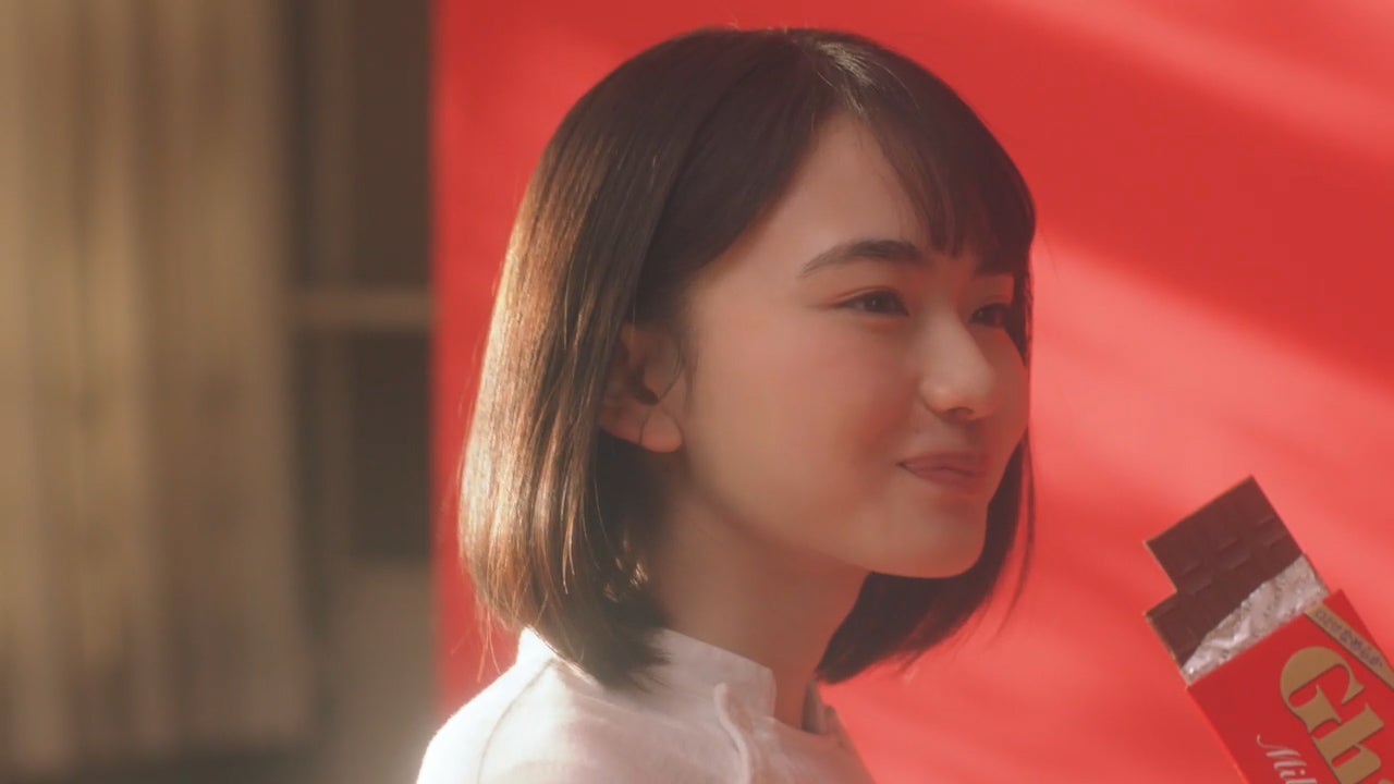 山田杏奈／新CMより（提供写真）