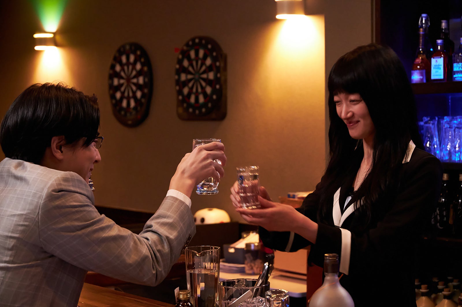 ＜明日、私は誰かのカノジョ シーズン2 第5話＞ “元バンギャ”江美、順風満帆な生活から一変…地元のスナック働き始める