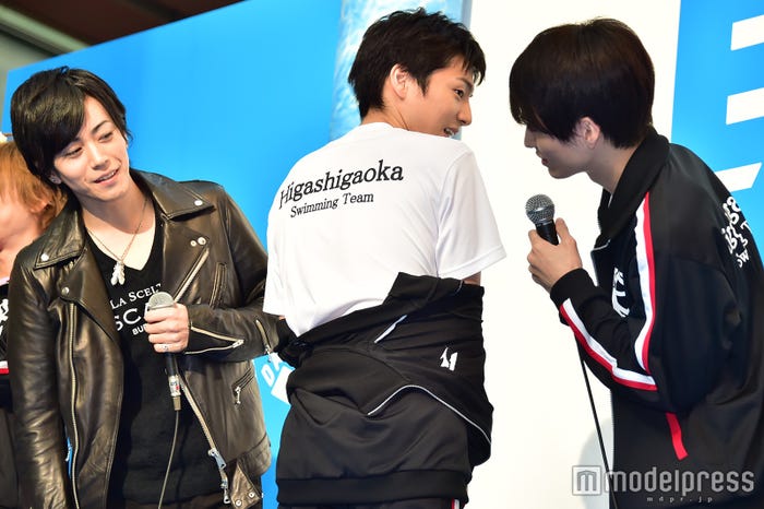 東ヶ丘高校のTシャツ (C)モデルプレス