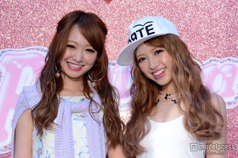 左から：西川瑞希、舟山久美子／「LaLa　Popteen　Land」のオープン記念イベントにて
