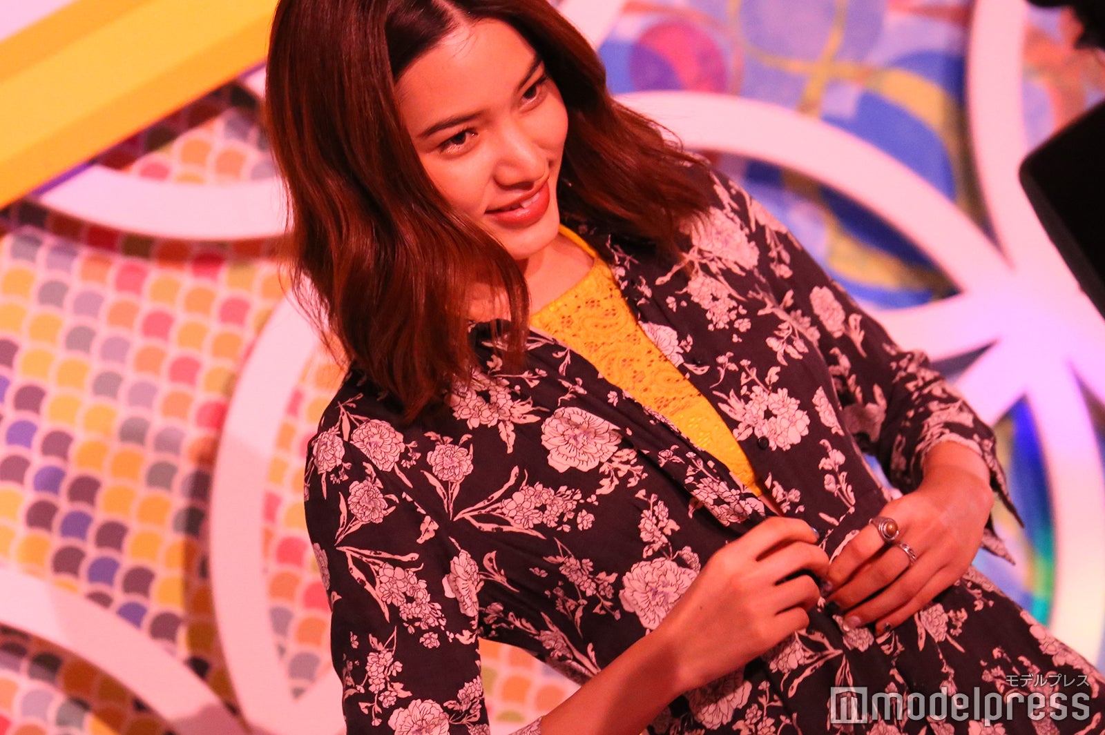 樽見麻緒／セクシーな生着替え （C）モデルプレス