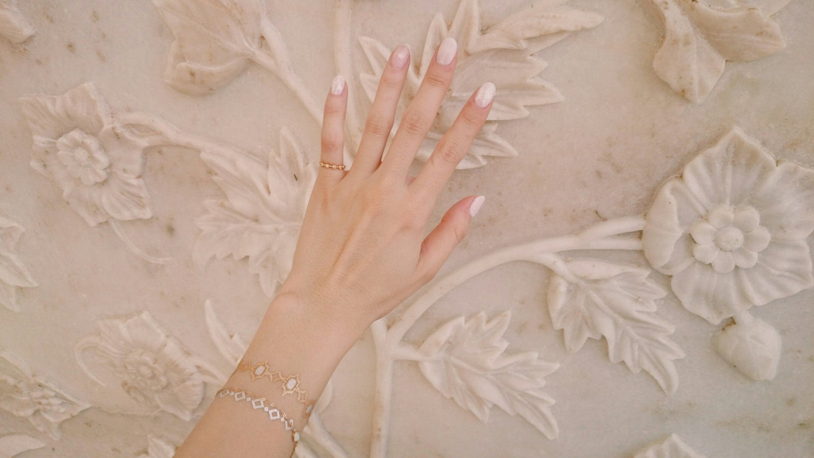 画像提供：所属事務所