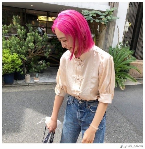 安達祐実、“無敵ピンク”髪に反響殺到 仲里依紗も絶賛