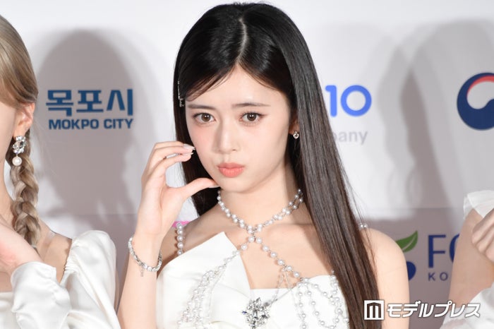 NiziUリマ、“前髪ぱっつん”に劇的イメチェン「似合ってる」「お人形さんみたい」と反響続々