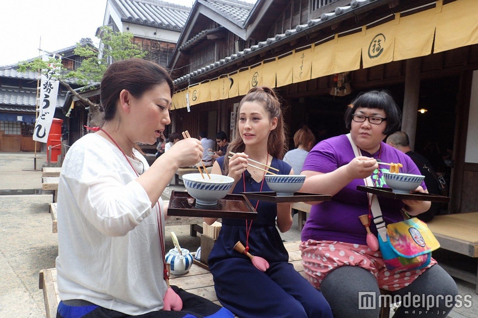 （左から）友近、ダレノガレ明美、安藤なつ（メイプル超合金）／画像提供：TBS