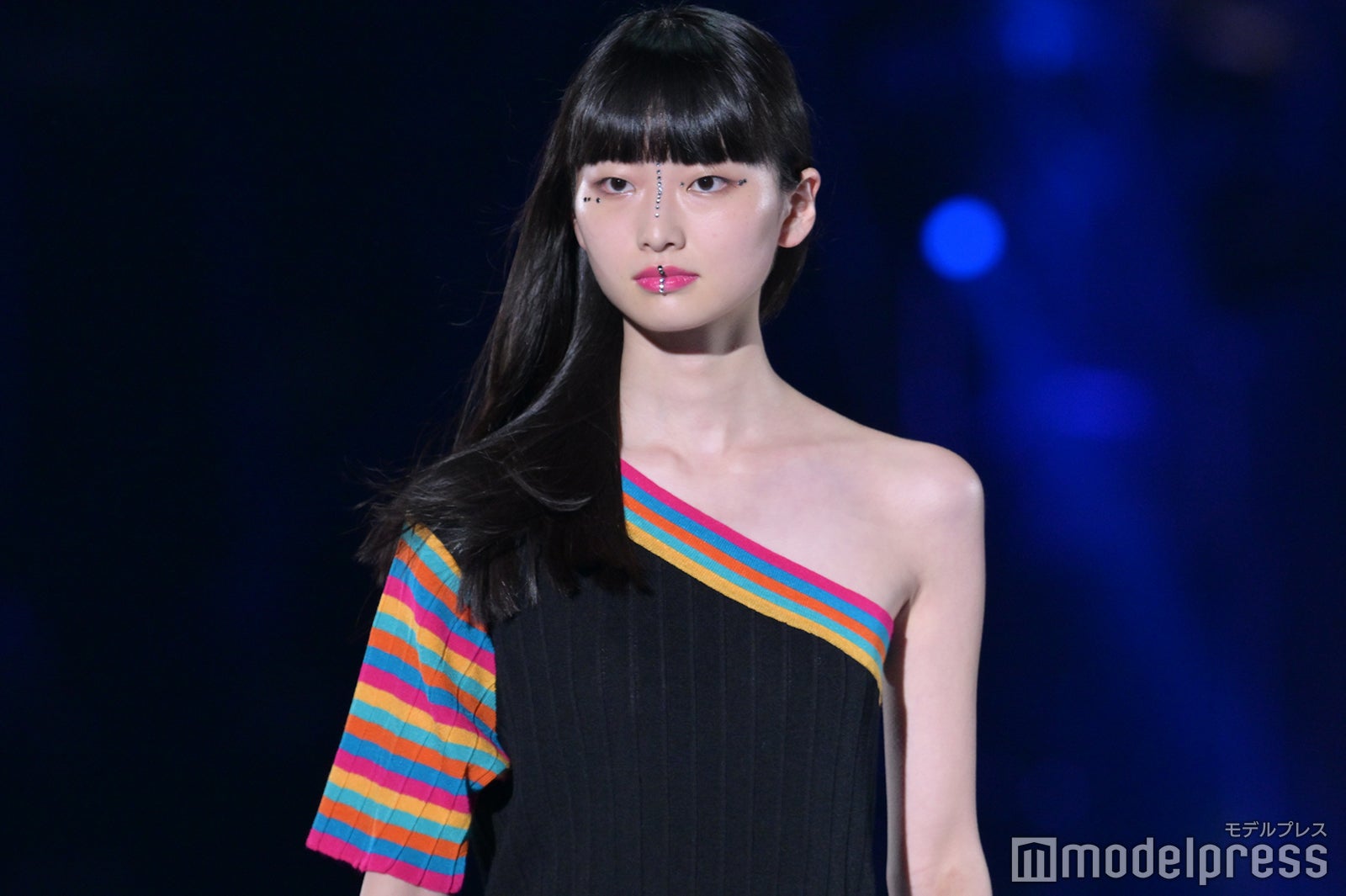 （C）モデルプレス