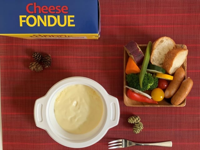 カルディチーズフォンデュ真上から
