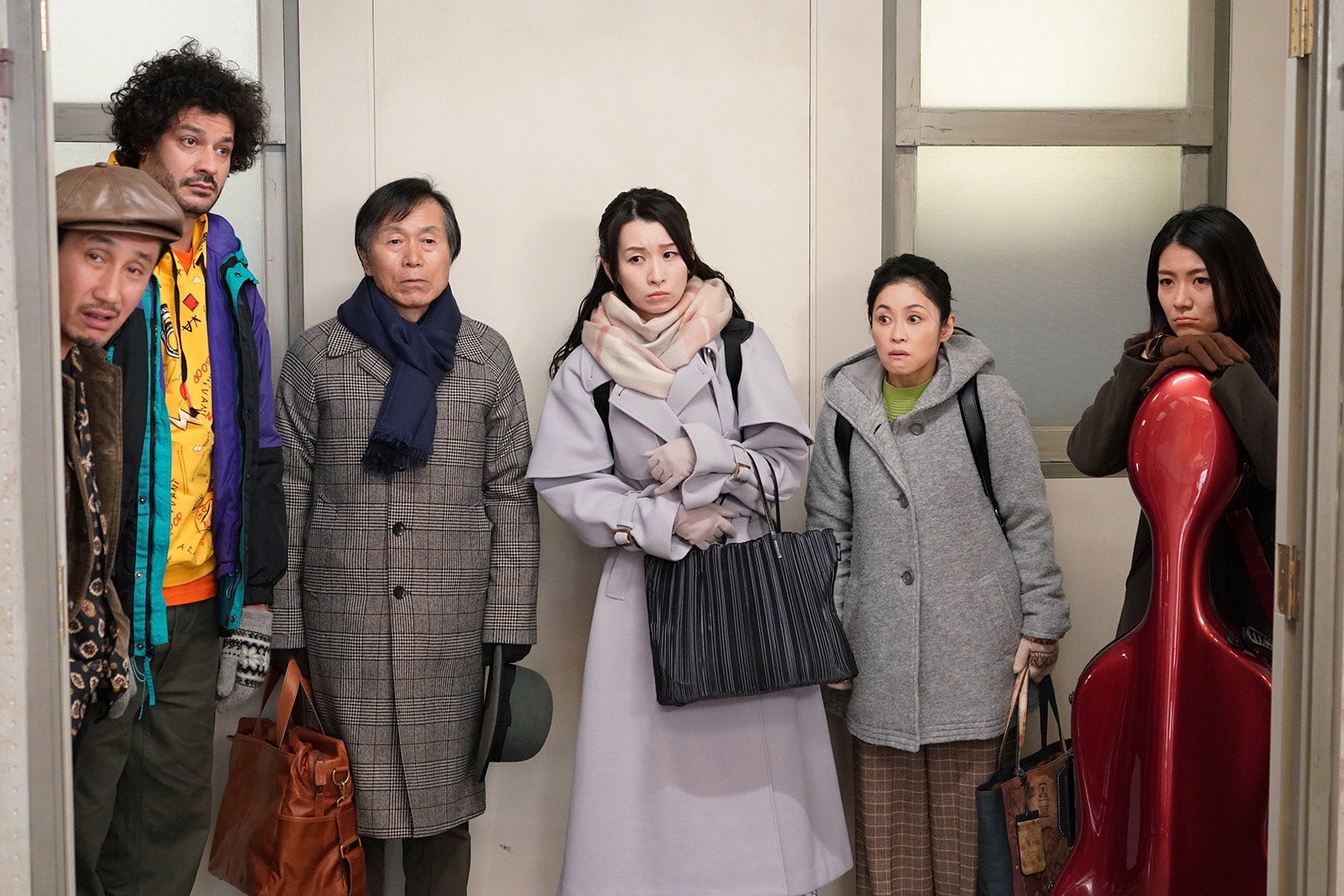 渋川清彦、ロイック・ガルニエ、平田満、行平あい佳、濱田マリ、瀧内公美／「リバーサルオーケストラ」第5話より（C）日本テレビ