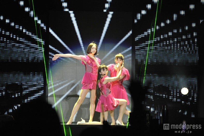 Perfume、最初で最後の国立ライブで野望を宣言　一糸乱れぬダンスに観客熱狂＜セットリスト＞