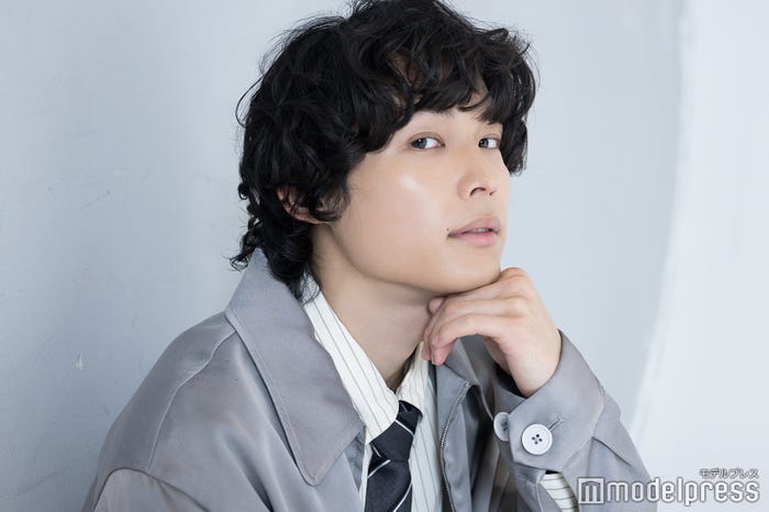 松村北斗(C)モデルプレス/スタイリスト:菅沼愛(TRON)、ヘアメイク:星野加奈子