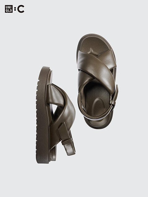 ユニクロ　クロスストラップサンダル　OLIVE