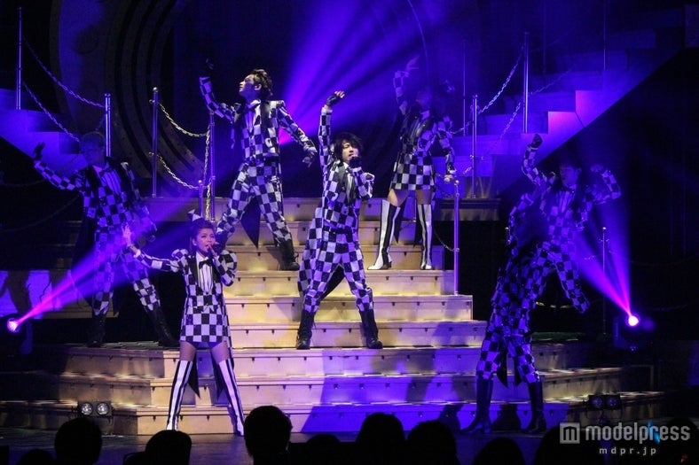 AAA、「3人のお客さんの前で歌った」過去も　全国ツアー開幕