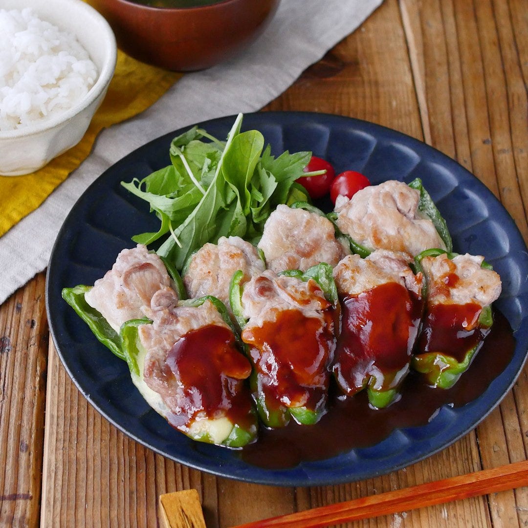 こねずに作れる。豚こまピーマンの肉詰め