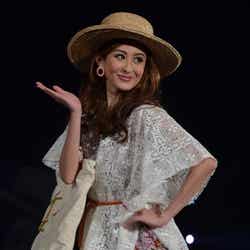 オードリー亜谷香