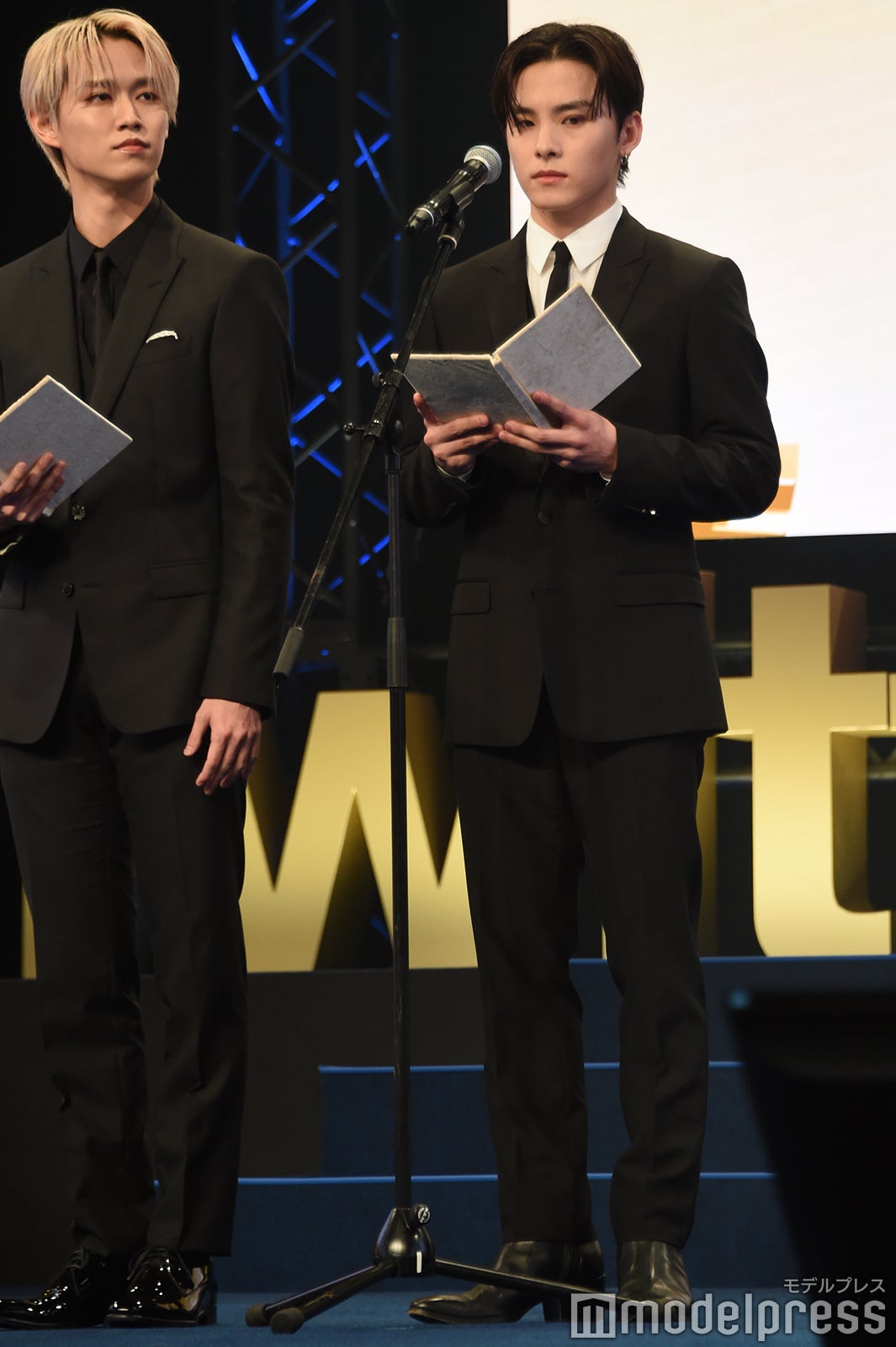 白岩瑠姫、川西拓実（C）モデルプレス