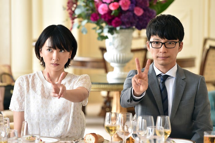 新垣結衣、星野源(C)TBS