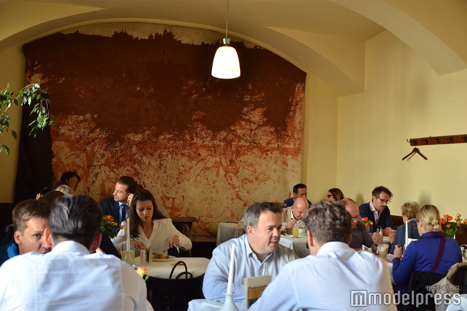 グモアケラー（C）モデルプレス