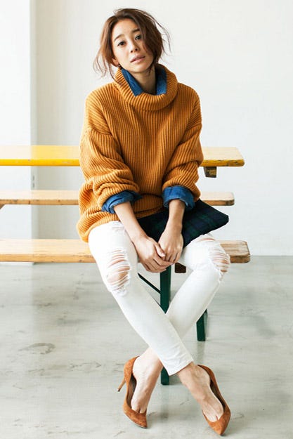 畦ニットボリュームチュニック+ハードブロークン カラースキニーパンツ「STYLEST」7,280円(税別)/画像提供:STYLEST