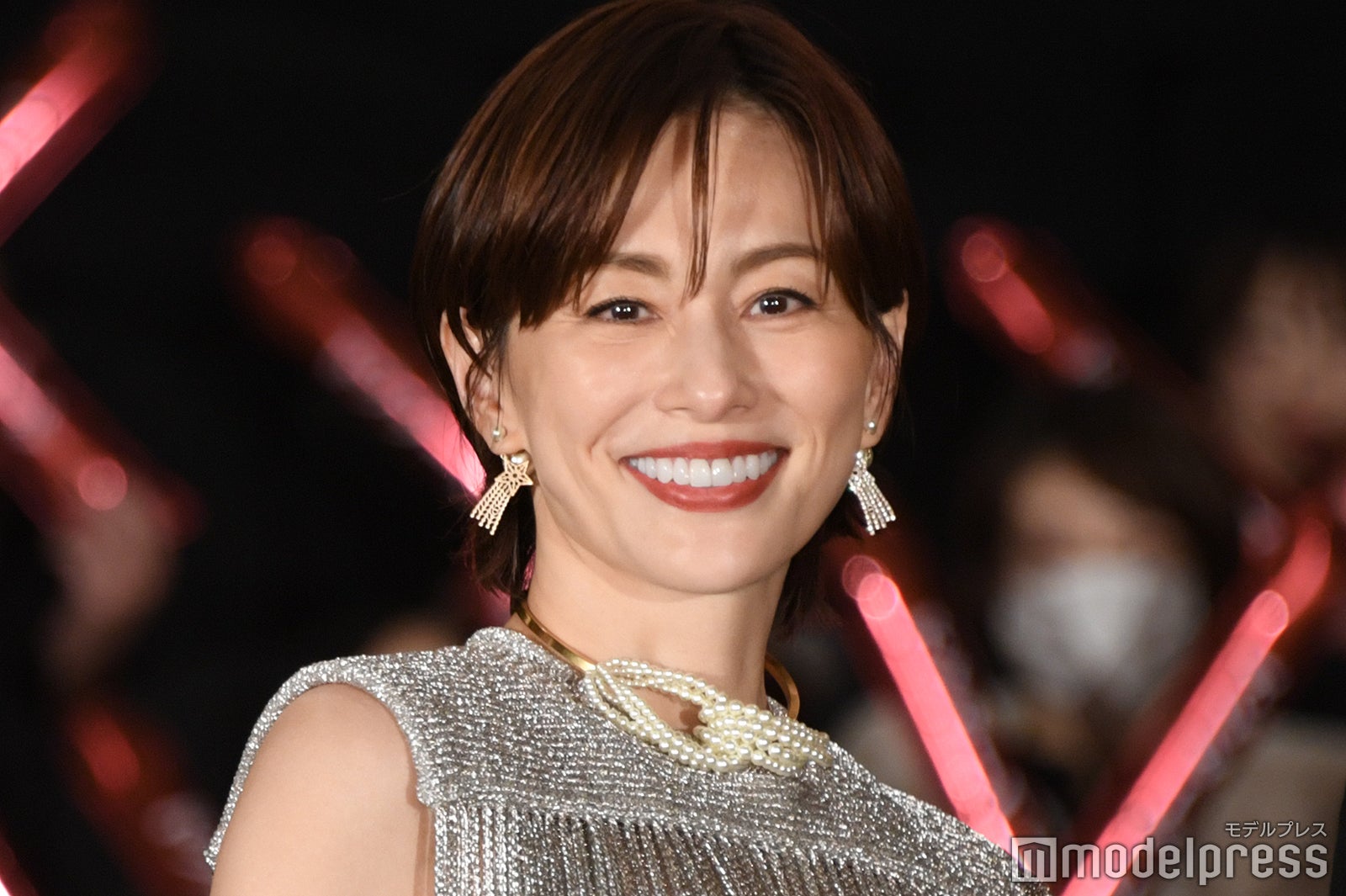 ドクターX Tシャツ 非売品 米倉涼子 西畑大吾 田中圭　今田美桜 映画『劇場版ドクターX』米倉涼子演じる大門未知子“誕生の秘密