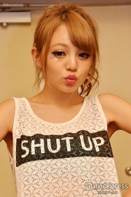 ぷっくりとした口元がキュート