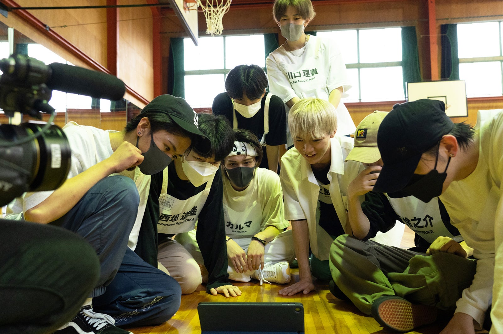 グループダンス動画審査・合宿の様子 （C）NTV