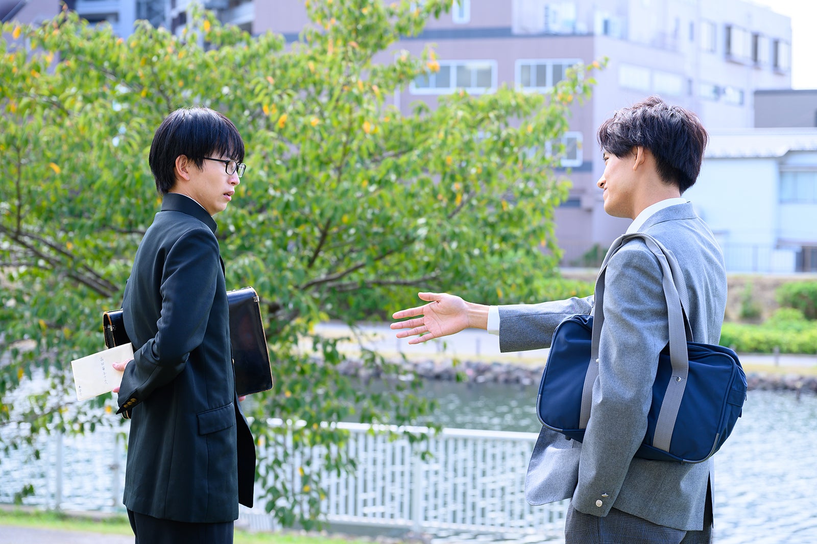 綱啓永、植村颯太（C）『恋愛のすゝめ』製作委員会／第4話より