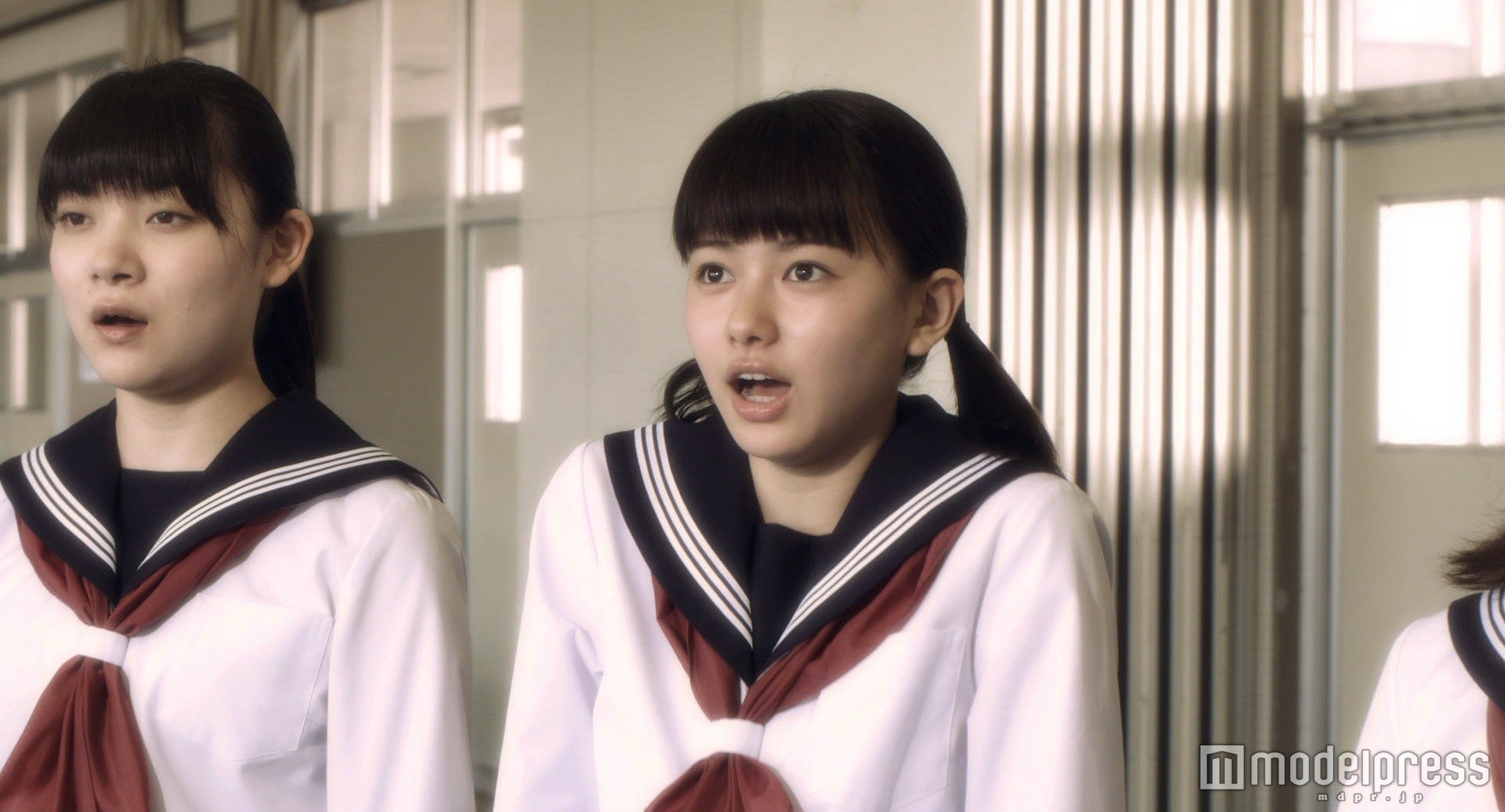 山本舞香／映画「桜ノ雨」より（C）2015 halyosy、藤田遼、雨宮ひとみ、スタジオ・ハードデラックス／PHP研究所／『桜ノ雨』製作委員会