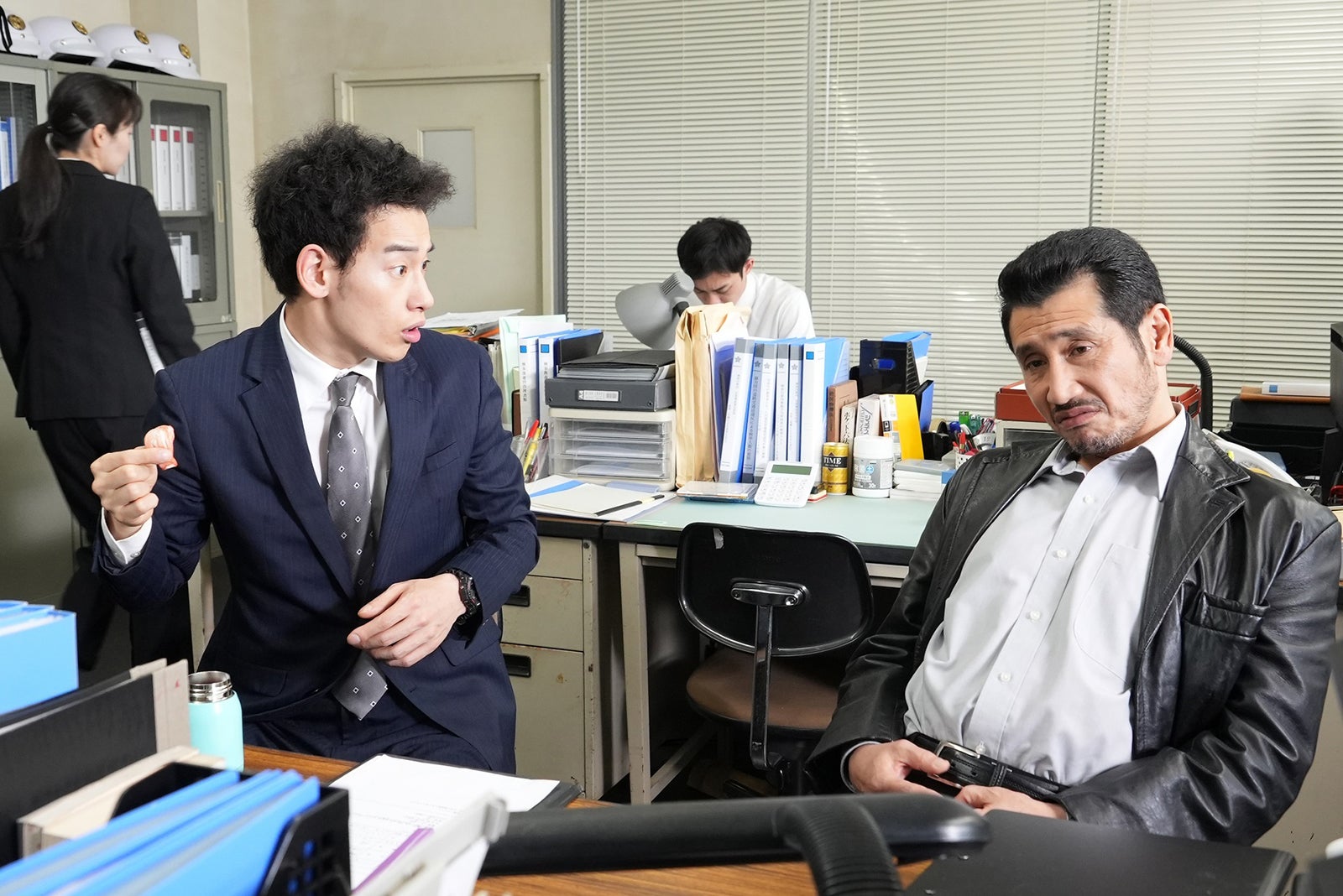 吉田健悟、渋川清彦 「おっちーとコージーの事件簿」より（C）NTV