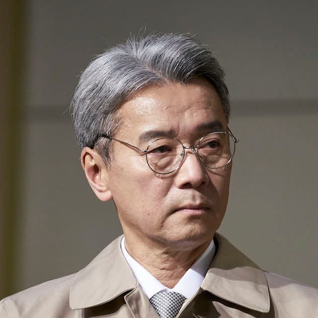 尾美としのり(C)「仮面ライダーBLACK SUN」PROJECT