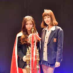 「関西女子高校生ミスコン2014」グランプリの「みゆ」さん（左）、準グランプリの「あやか」さん（右）