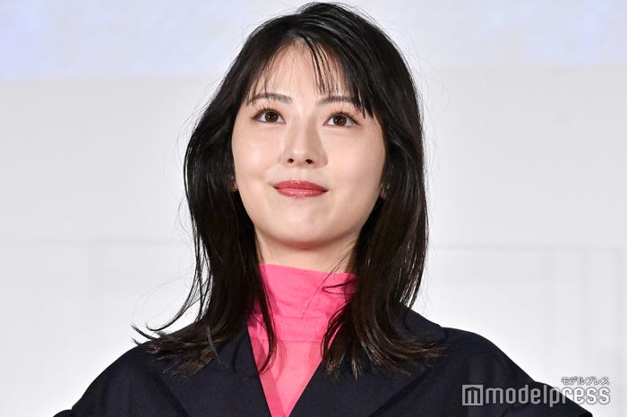 浜辺美波(C)モデルプレス