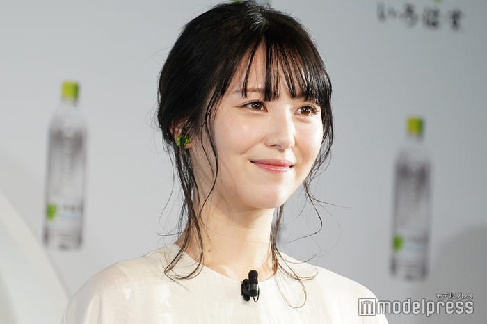 浜辺美波(C)モデルプレス