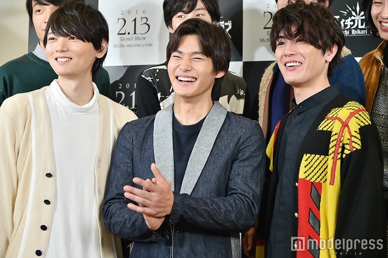 （左から）古川雄輝、野村周平、間宮祥太朗（C）モデルプレス