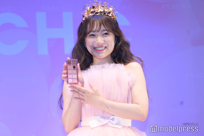 矢吹奈子(C)モデルプレス