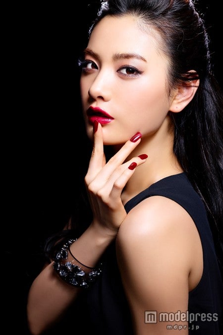 新しいNanaの魅力に注目／画像提供：「BLENDA」（角川春樹事務所）