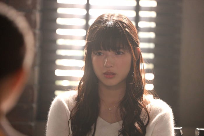石井杏奈/「トレース~科捜研の男~」第8話より(C)フジテレビ