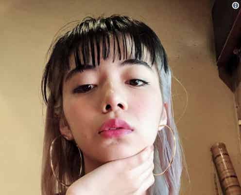 池田エライザ、銀髪写真に「かっこよすぎ」「女優魂」と反響続々<賭ケグルイ>