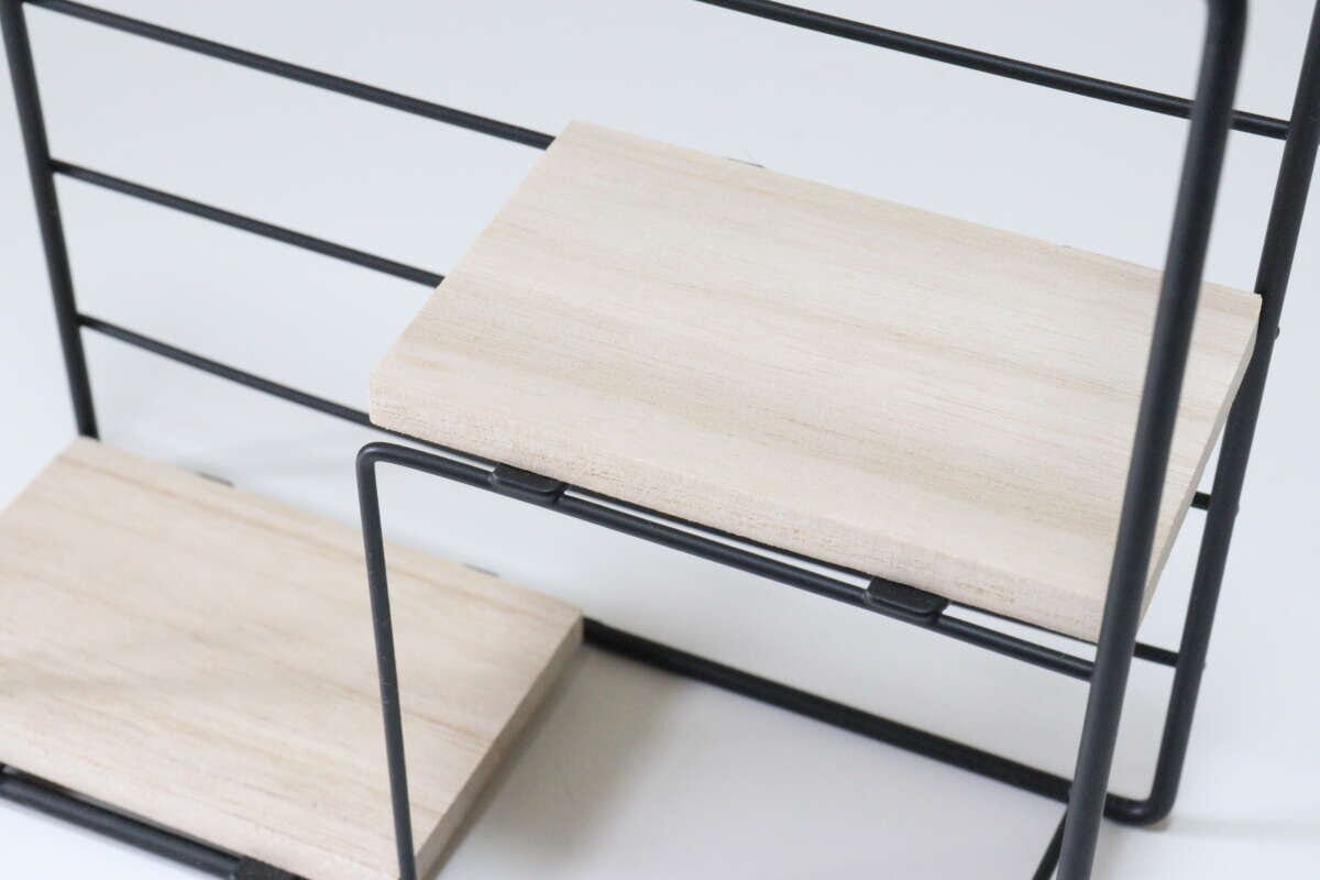 スチール壁掛けインテリア収納（木製棚、正方形）　棚板