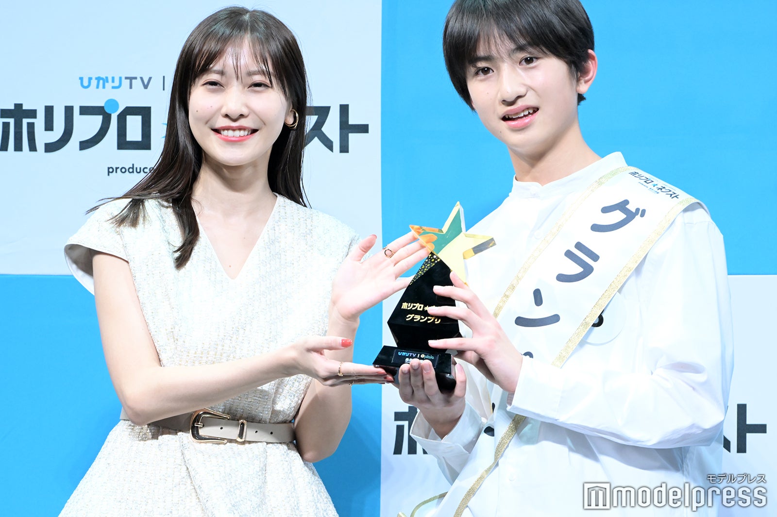 佐野ひなこ、石原颯也くん（C）モデルプレス