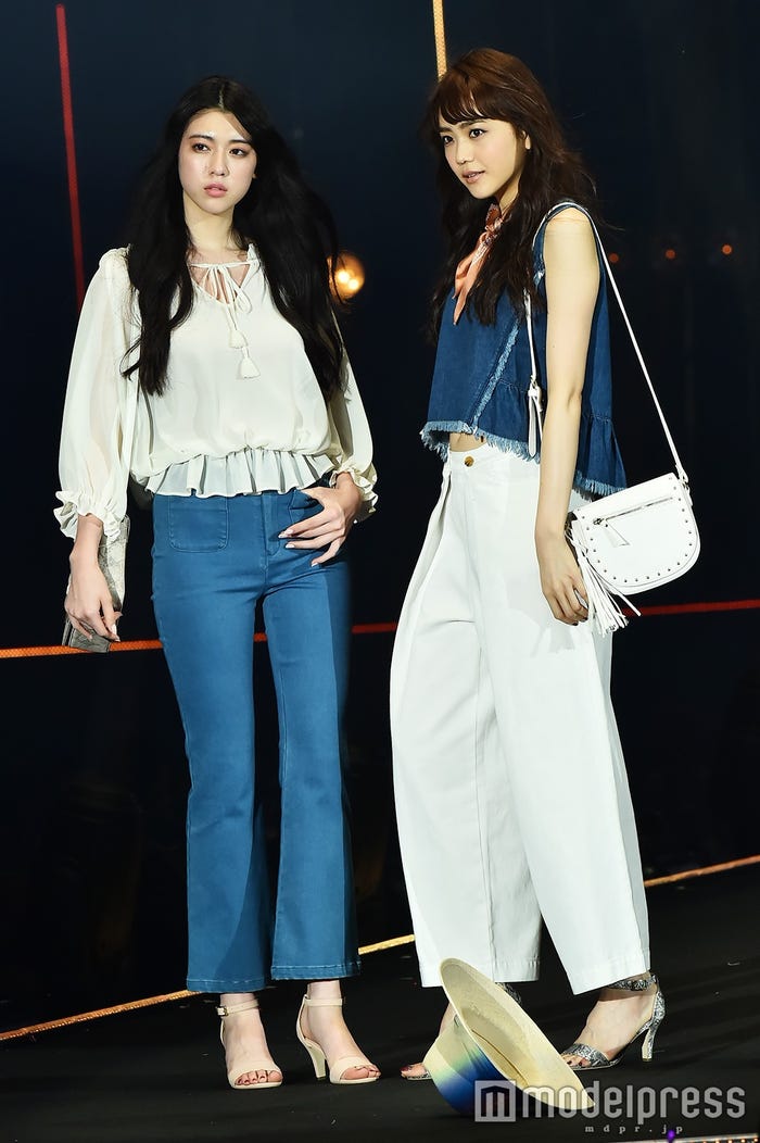 三吉彩花&松井愛莉(C)モデルプレス