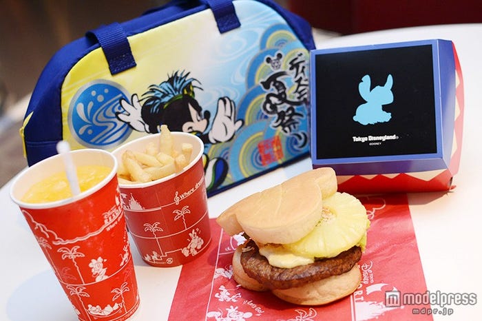 パイナップル&アボガドのビーフパティサンド(セット¥980)